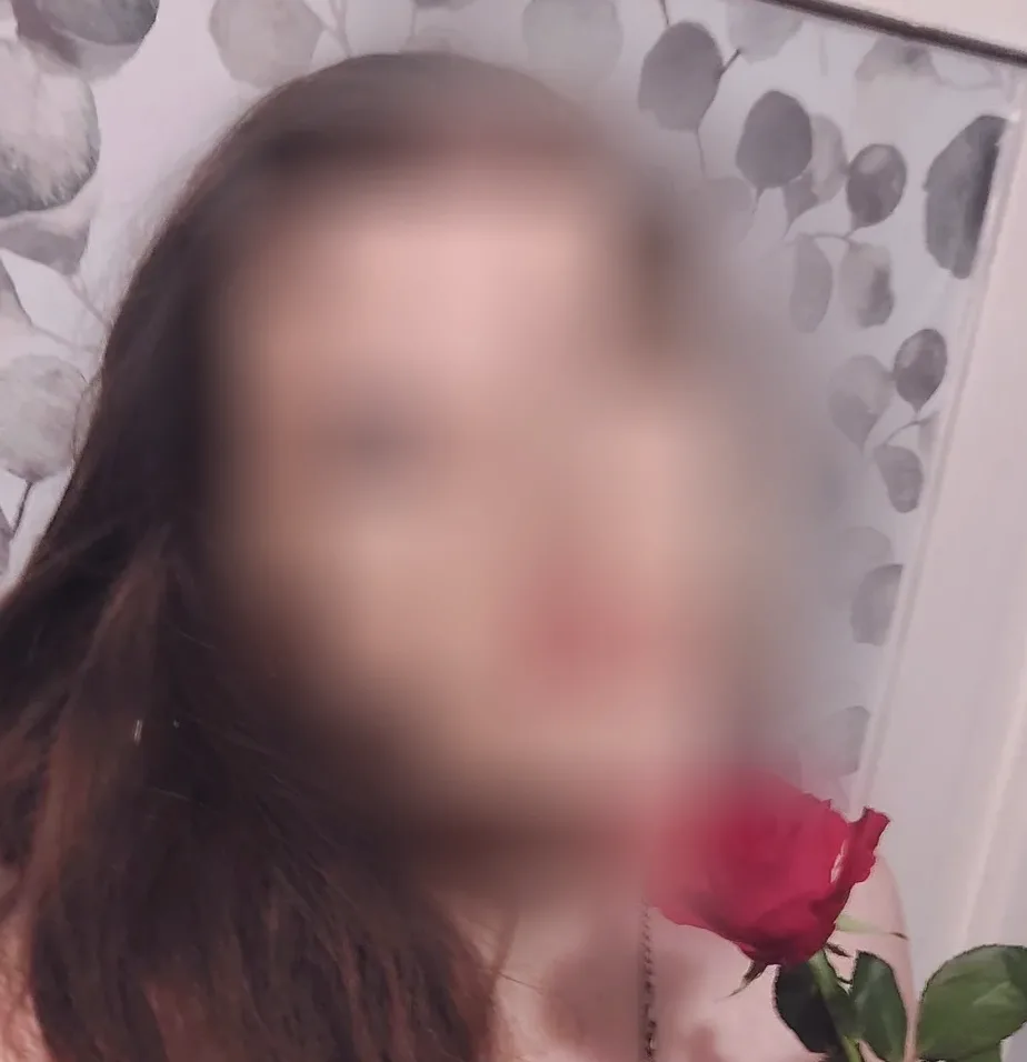 Aroa, 27 años