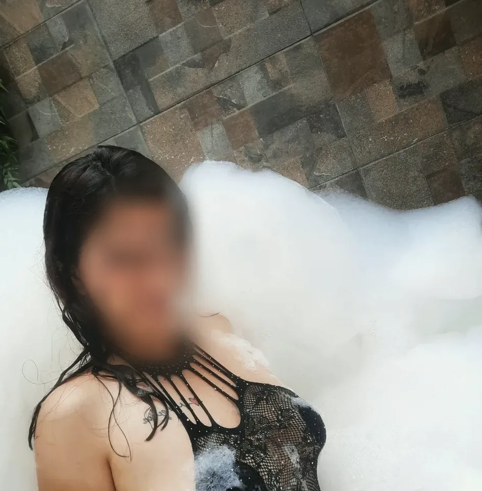 Julia, 26 años